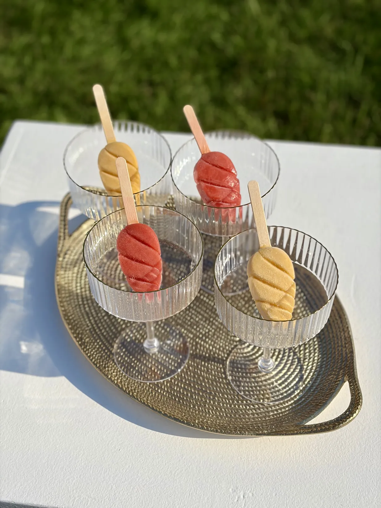 delini gelato popsicles with prosecco, best for weddings and luxury parties