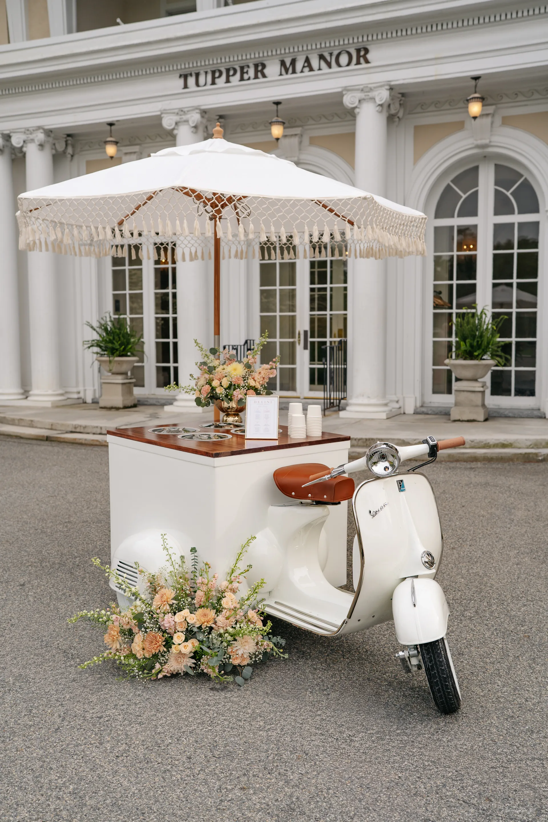 delini gelato vespa wedding