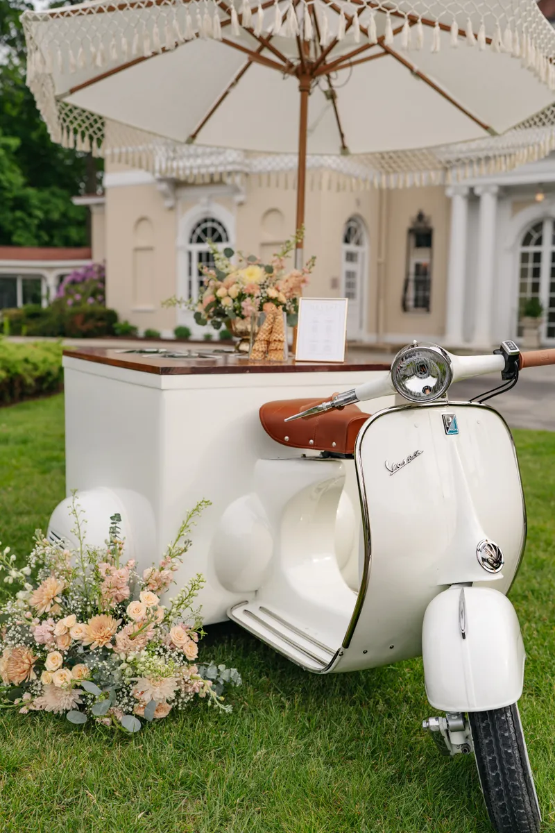 delini gelato vespa bar luxury best product